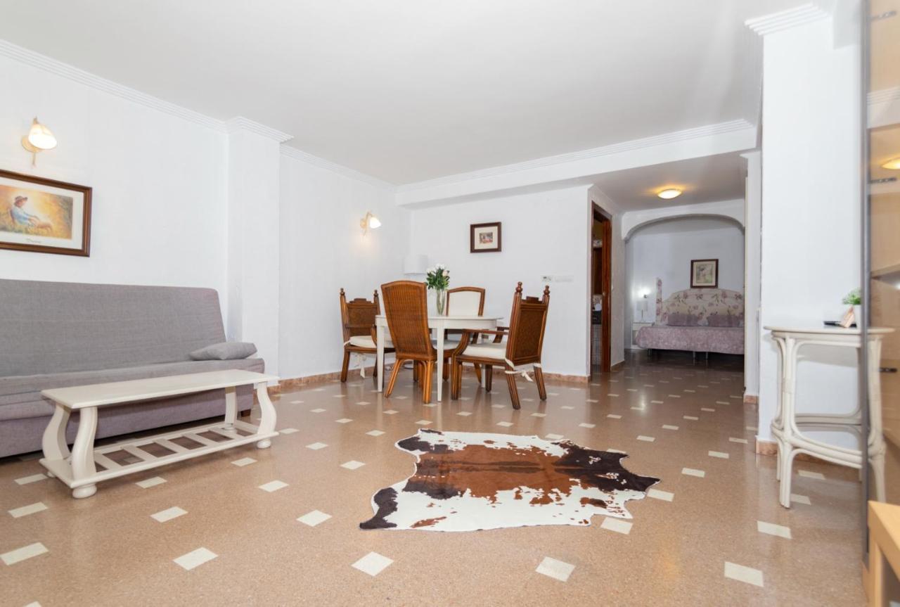 Unique Apartahotel 4-1 Torrevieja Exteriör bild